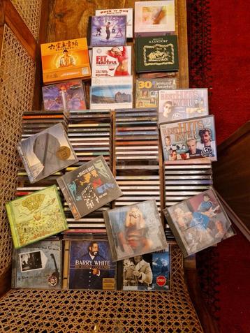 Grand lot de CD. Boîtes.. Collectionnez des CD