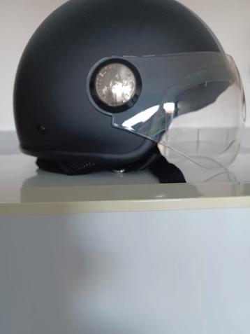 A-Style helm beschikbaar voor biedingen