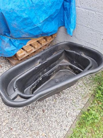 Wastafel van 150 liter beschikbaar voor biedingen