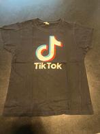 Tik Tok zwarte T-shirt maat 10 jaar. Zeer goede staat., Fille, Chemise ou À manches longues, Utilisé, Enlèvement ou Envoi