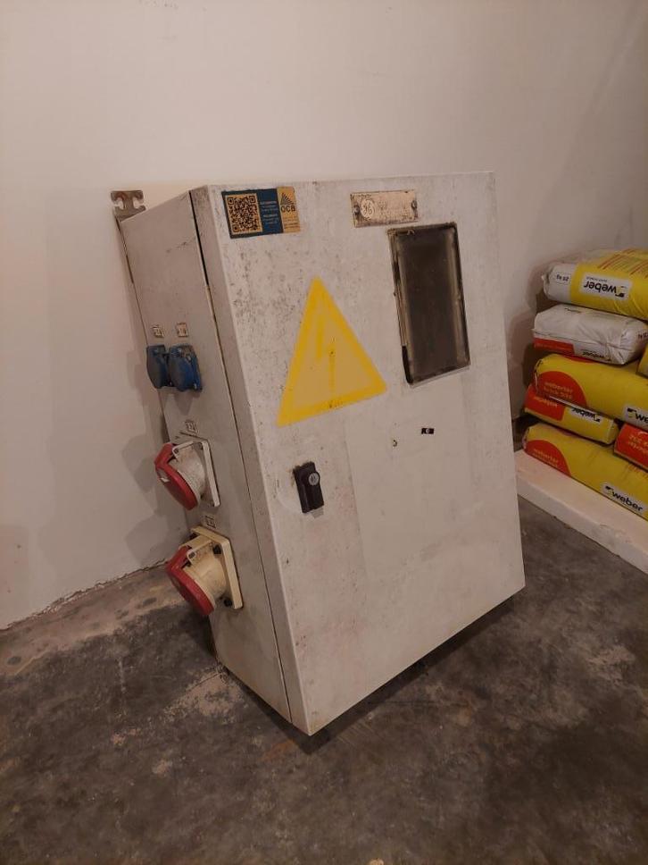werfkast, Doe-het-zelf en Bouw, Elektriciteit en Kabels, Gebruikt, Overige typen, Ophalen