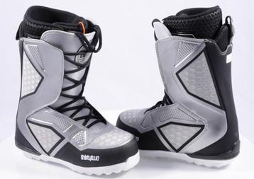 42 EU snowboard schoenen THIRTYTWO ULTRALIGHT 2 LACED beschikbaar voor biedingen