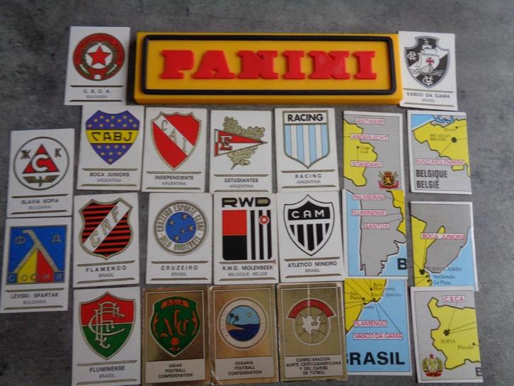 PANINI VOETBAL STICKERS FOOTBALL CLUBS    ANNO 1975 22X   , Hobby en Vrije tijd, Stickers en Plaatjes, Verzenden