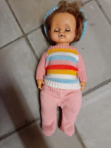 Poppen vintage beschikbaar voor biedingen