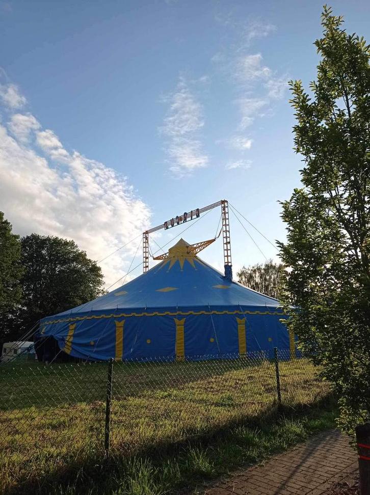 Chapiteau 380m2 à louer, Tuin en Terras, Partytenten, Zo goed als nieuw, Ophalen
