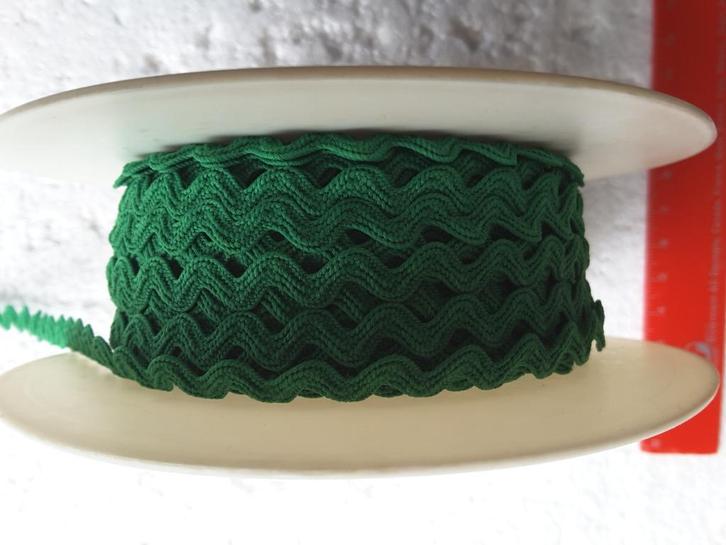 8 mm middengroen weidezigzag serpentijnlint GS0833, Hobby en Vrije tijd, Naaien en Fournituren, Nieuw, Ophalen of Verzenden