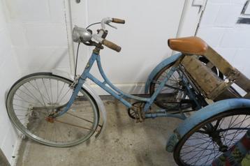 ancien vélo disponible aux enchères