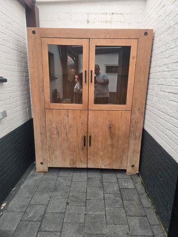 Teakhouten kast Merk Goossens  beschikbaar voor biedingen