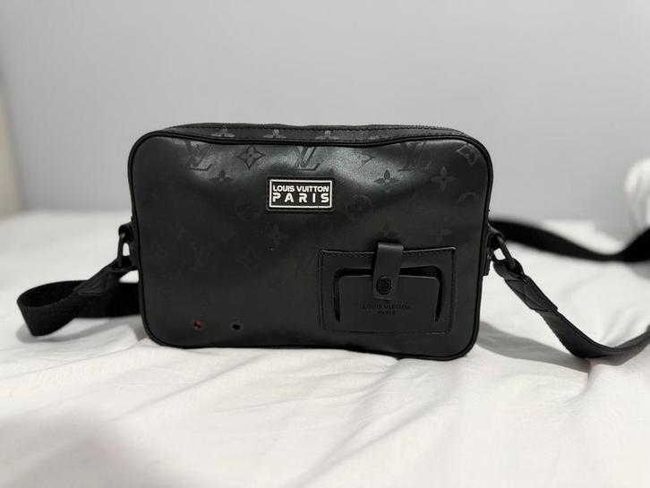 Sacoche a Vendre, Handtassen en Accessoires, Tassen | Schoudertassen, Zo goed als nieuw, Ophalen of Verzenden