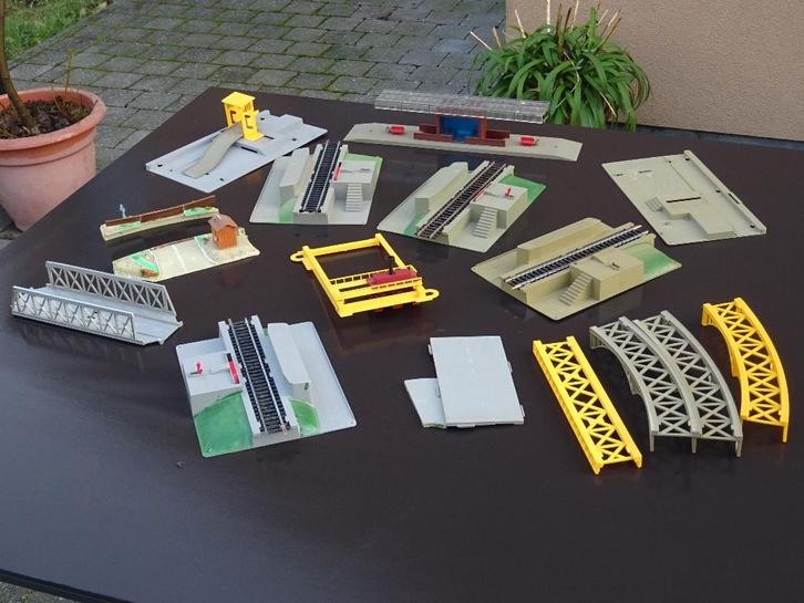 Lot de pièces/accessoires anciens de la marque Lima, Hobby & Loisirs créatifs, Trains miniatures | HO, Utilisé, Autres types, Lima