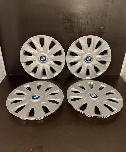 4 BMW serie 1, serie 2 en andere wieldoppen in 16", Auto diversen, Wieldoppen, Gebruikt