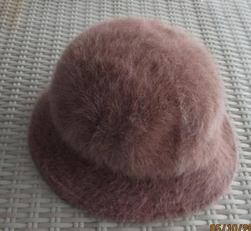 Vinted:   Bruine bonthoed - doormeter 17 cm beschikbaar voor biedingen