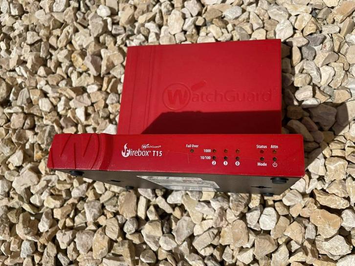 WatchGuard Firebox T15 (MS1AE3) firewall (2), Computers en Software, Netwerk switches, Zo goed als nieuw, Ophalen of Verzenden