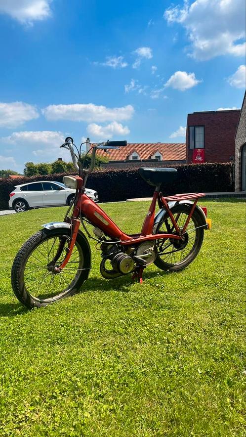 2 Motobecane cady met papieren, Vélos & Vélomoteurs, Cyclomoteurs | Oldtimers & Ancêtres, Autres marques, Enlèvement