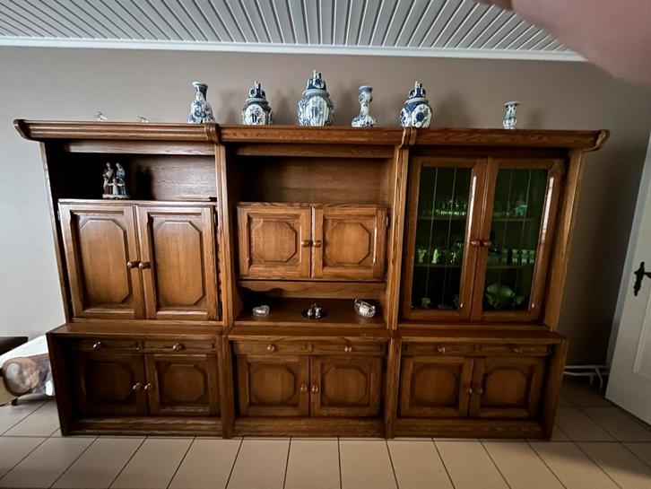 eiken eetkamerkast plus uitschuifbare tafel en salontafel, Huis en Inrichting, Kasten | Wandmeubels, Zo goed als nieuw, Ophalen