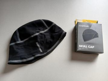 FIETSHELMMUTS GRIP GRAB ZWART MAAT SMALL beschikbaar voor biedingen
