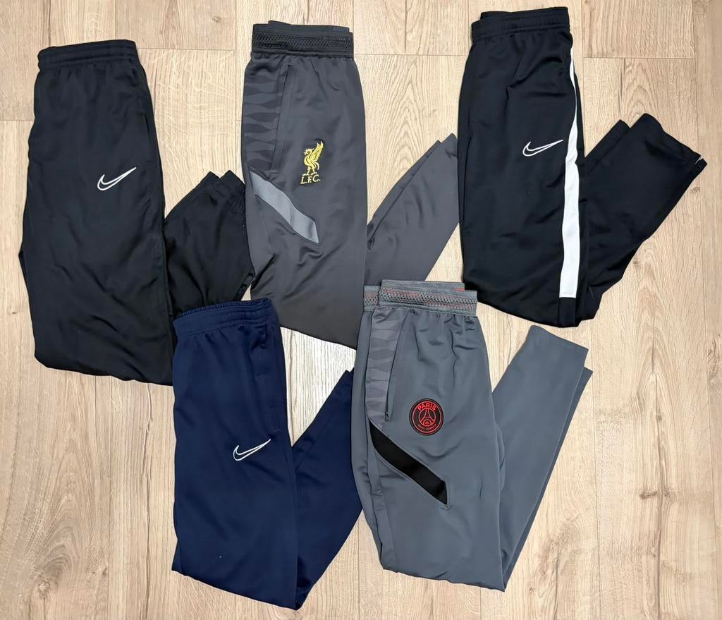 Pantalons d'entraînement Nike, Vêtements | Hommes, Pantalons, Porté, Taille 46 (S) ou plus petite, Enlèvement ou Envoi