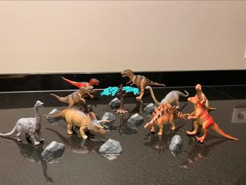 Dinosauriërs 9 stuks  beschikbaar voor biedingen