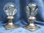 Trapleuning schouw deco ornamenten sulfures op nikkelvoet., Ophalen