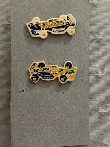 2 pin's Camel formule 1 beschikbaar voor biedingen