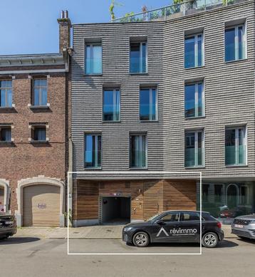 Garage à louer à Ixelles beschikbaar voor biedingen