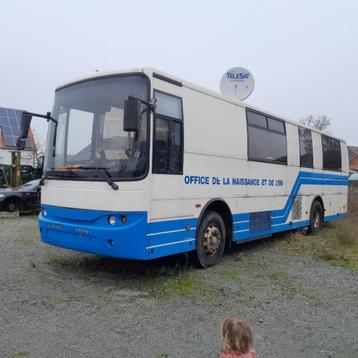 Volvo Bus/Coach transformé en mobil-home - Prêt à être termi disponible aux enchères