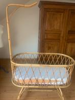 Vintage wieg van rotan, Kinderen en Baby's, Babywiegjes en Ledikanten, Ophalen, Wieg
