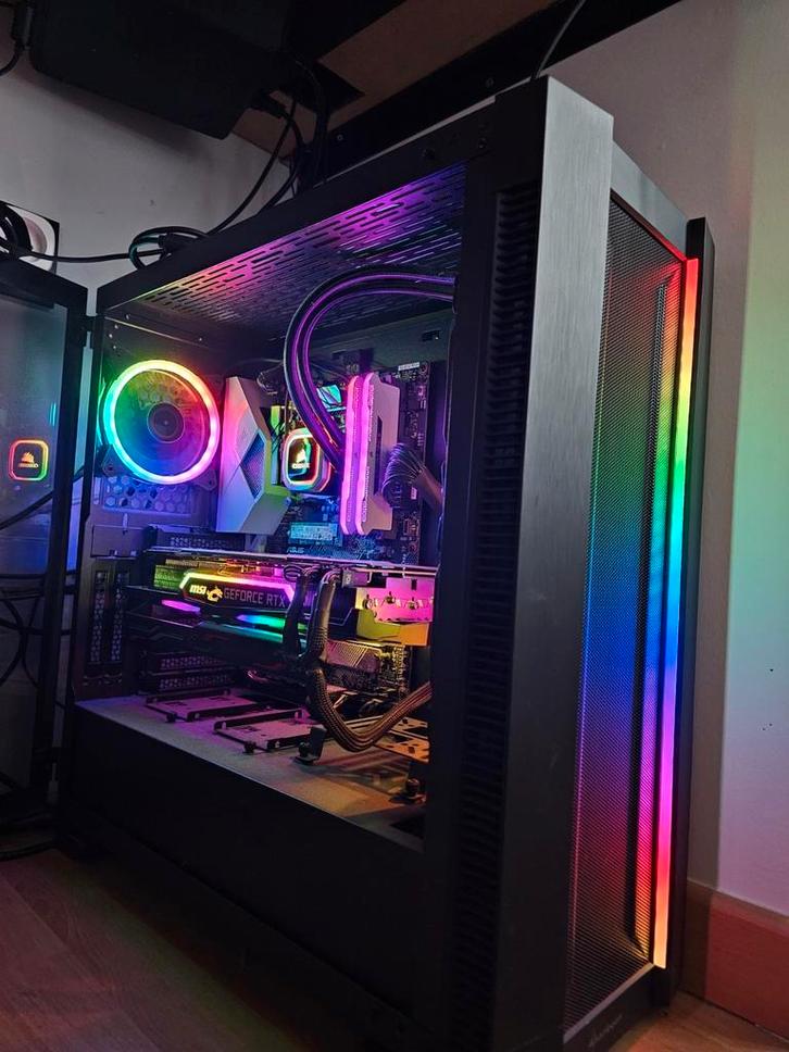 Krachtig gaming PC met veel RGB, Computers en Software, Desktop Pc's, Zo goed als nieuw, 4 Ghz of meer, SSD, 32 GB, Met videokaart