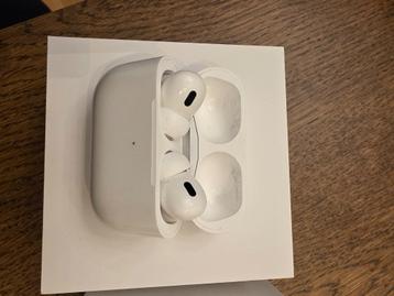 Apple - AirPods Pro 2 (USB-C) beschikbaar voor biedingen