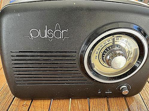 Pulsar Retro Bluetooth Speaker FM-radio Subwoofer, Audio, Tv en Foto, Soundbars, Zo goed als nieuw, Bluetooth, Ophalen