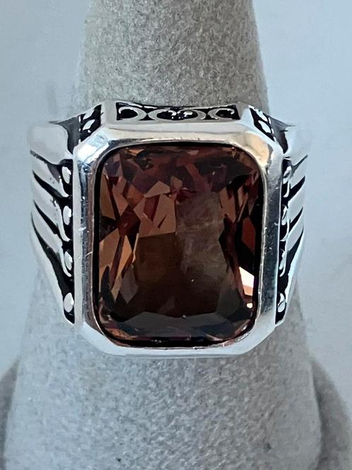 Zilveren heren ring met zultanite(kleur veranderend), Bijoux, Sacs & Beauté, Bagues, Neuf, Femme, 20 ou plus grands, Rouge, Argent