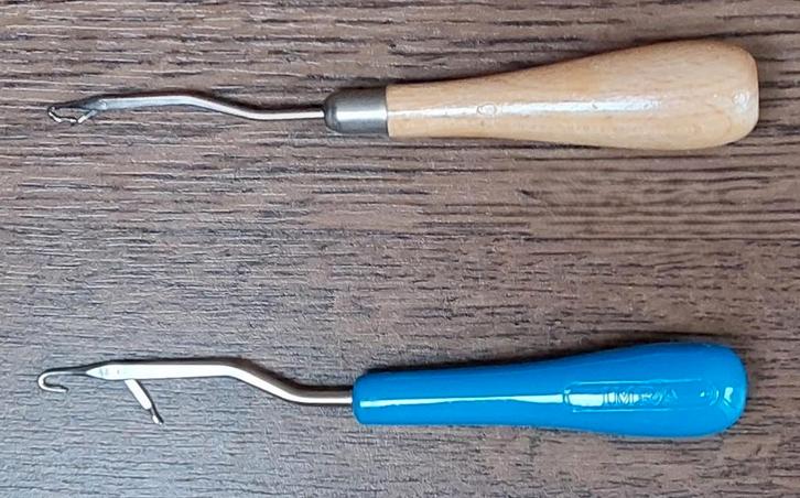 Smyrna haaknaalden - 2 stuks - € 3 per stuk, Hobby en Vrije tijd, Breien en Haken, Zo goed als nieuw, Haken, Overige typen, Ophalen of Verzenden