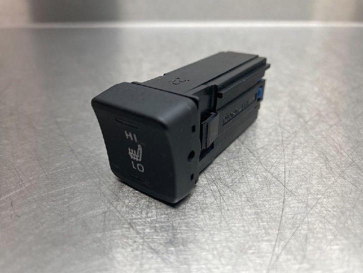 COMMUTATEUR SIEGE CHAUFFANT Corolla (E21 / EA1 / EH1), Autos : Pièces & Accessoires, Tableau de bord & Interrupteurs, Toyota, Utilisé