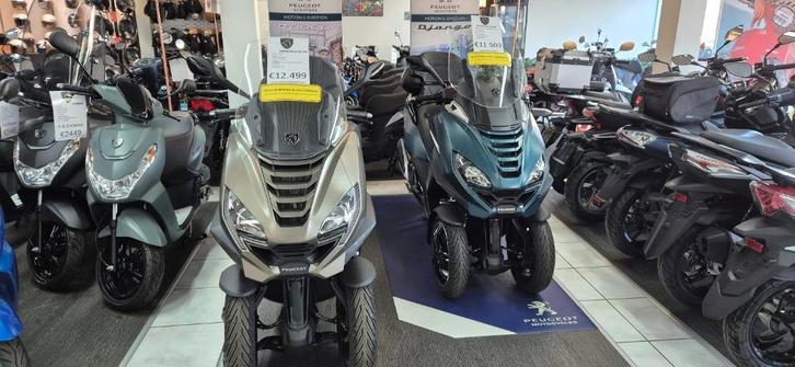 Peugeot Metropolis SW 400 Autorijbewijs met 500euro korting, Motoren, Motoren | Overige merken, Bedrijf, Scooter, 12 t/m 35 kW