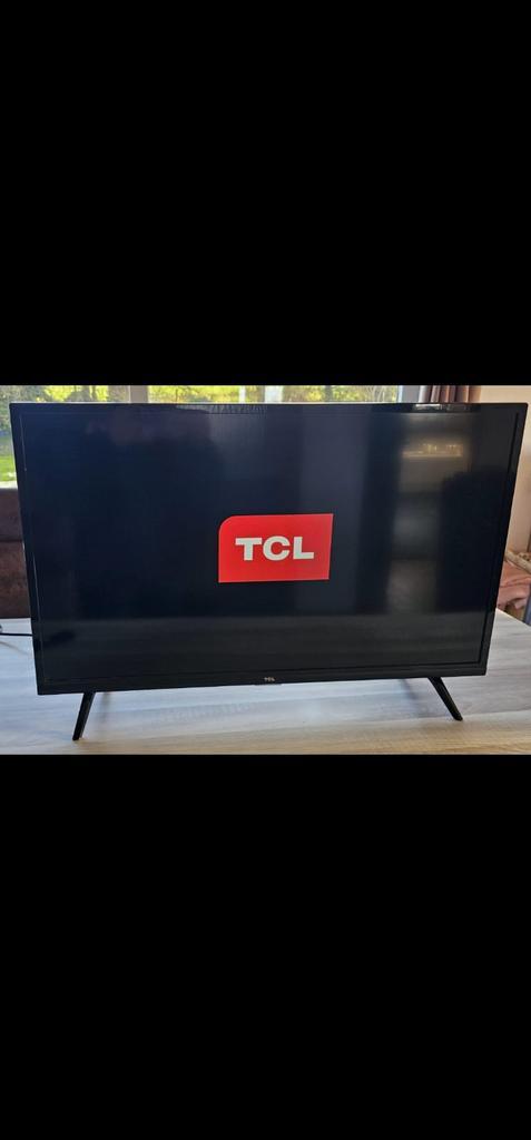 Smart TV. TCL android full hd LED 32 pouces, TV, Hi-fi & Vidéo, Télévisions, Comme neuf, LED, 80 à 100 cm, Full HD (1080p), Autres marques