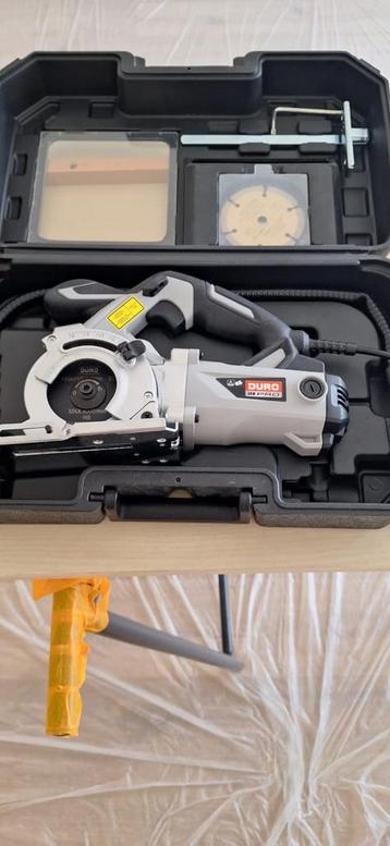 Handzaagmachine duro pro beschikbaar voor biedingen