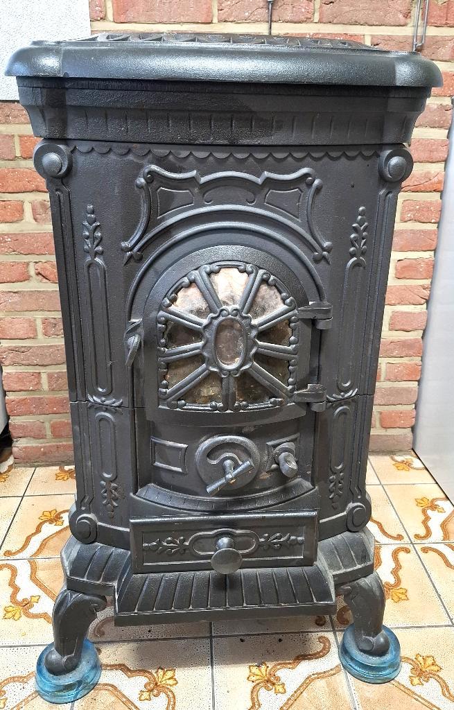 Poêle en fonte cherche famille pour une relation très chaude, Maison & Meubles, Poêles, Utilisé, Bois, Enlèvement