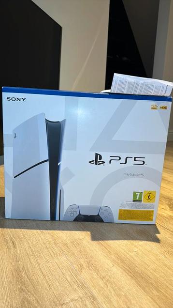 Sony Playstation 5 Slim Disc Edition in uitstekende staat beschikbaar voor biedingen