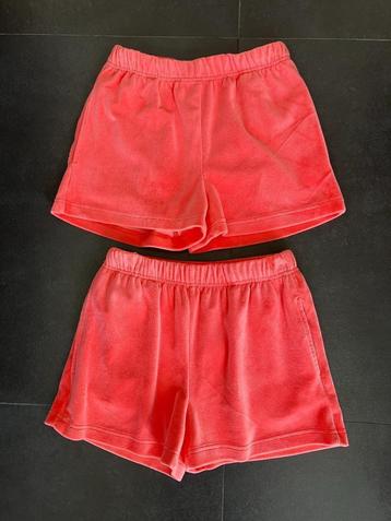 2x Short Only - maat 146 (Tweeling) beschikbaar voor biedingen