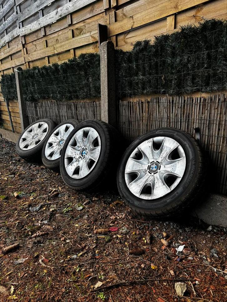 BMW 1 reeks winter banden set, Auto-onderdelen, Banden en Velgen, Band(en), Winterbanden, Ophalen