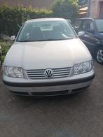 VOLKSWAGEN Bora - Gekeurd voor verkoop., Auto's, Volkswagen, Voorwielaandrijving, 4 deurs, Stof, Bora