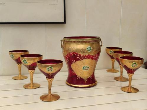 Ijs beker en 6 glazen.  Italiaanse glaswerk, Antiek en Kunst, Antiek | Glaswerk en Kristal, Ophalen