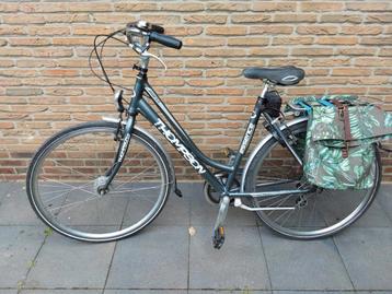 Damesfiets Thompson met fietstas beschikbaar voor biedingen