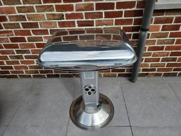 Barbecue beschikbaar voor biedingen