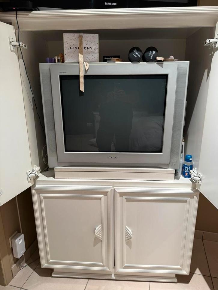 ARMOIRE DE SALLE À MANGER MEUBLE TV COMMODE VITRINE CHAISES, Maison & Meubles, Salles à manger complètes, Utilisé, 6 à 8 chaises