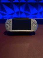 Psp 3004 zilver, Games en Spelcomputers, Ophalen, Zo goed als nieuw, PSP