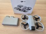 Dji Neo + 2 batterijen + lader + led licht, Audio, Tv en Foto, Drones, Ophalen of Verzenden, Zo goed als nieuw