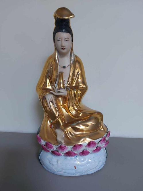 Guan Yin Chinese godin porselein met stempel zie objecten, Antiquités & Art, Antiquités | Porcelaine, Enlèvement ou Envoi