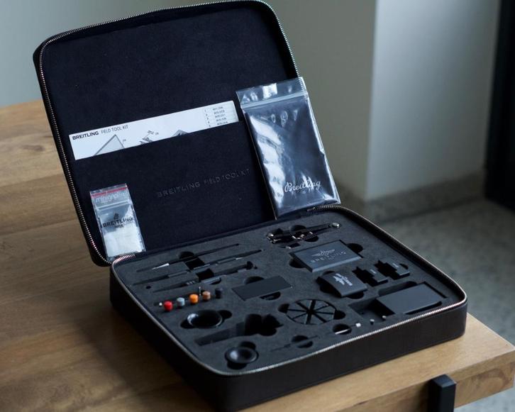 Breitling Field Tool Kit - Collectors Item!, Handtassen en Accessoires, Overige Accessoires, Nieuw, Ophalen of Verzenden