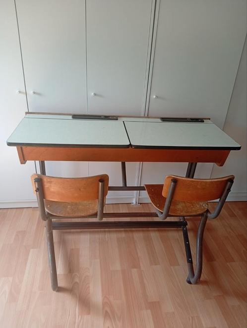 Vintage schoolbank, Kinderen en Baby's, Kinderkamer | Tafels en Stoelen, Gebruikt, Ophalen